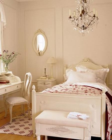 A cute Swedish bedroom from the Nordic Style website, filled with Swedish reproductions and a geometric flat weave rug.