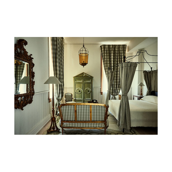 Must-Reads: Phaidon's New Release & Three Lovely Small Hotels