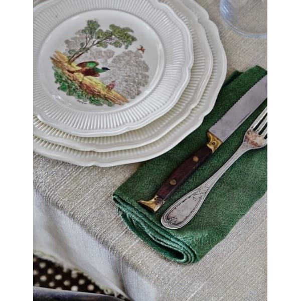 Must-Reads: Holiday Hacks + Our Go-To Gift Item For Anyone On Your List 