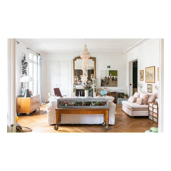 Must-Reads: A Paris Apartment & Brooklyn Garage