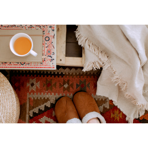 6 Reasons to Choose a Vintage Rug Over Brand-New