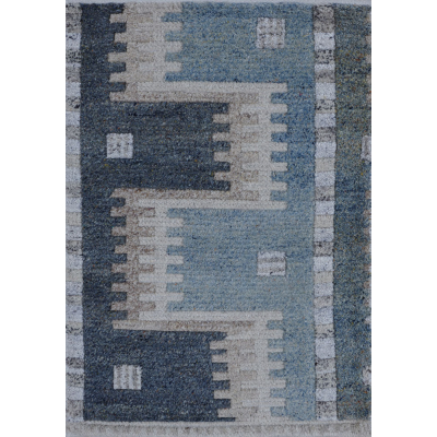   Hi Lo Scandinavian Rug