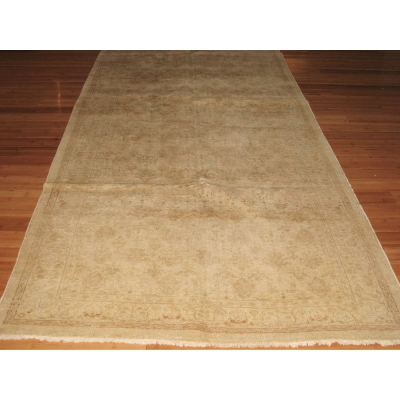 Agra Rug