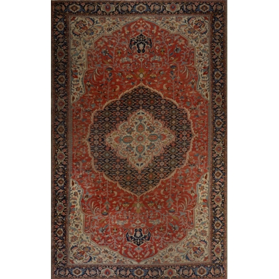  Antique Persian Serapi Rug