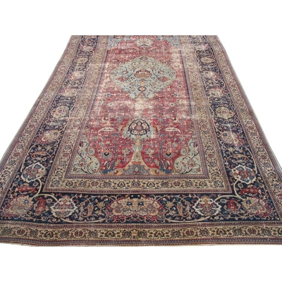  Antique  Doroush Rug